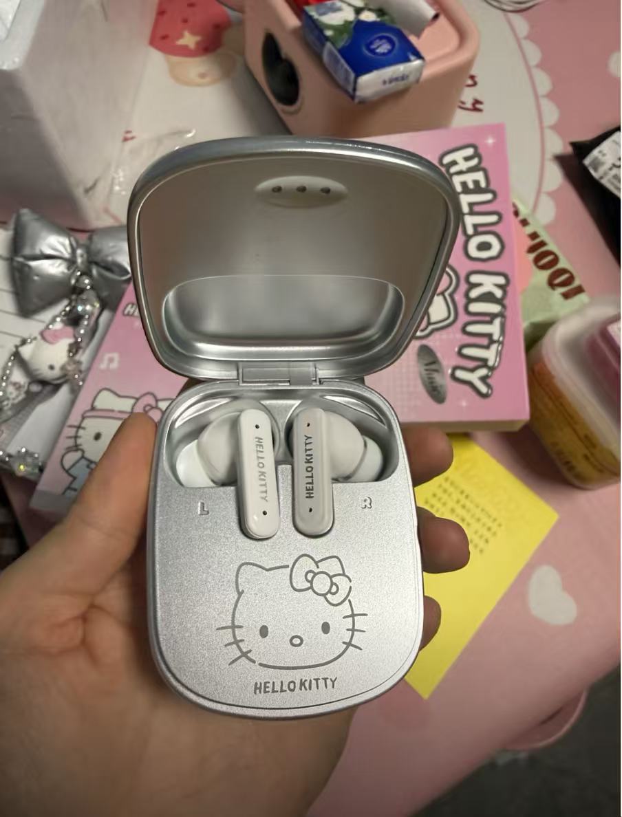 Hello Kitty Phone-Shaped Screen Bluetooth Earbuds