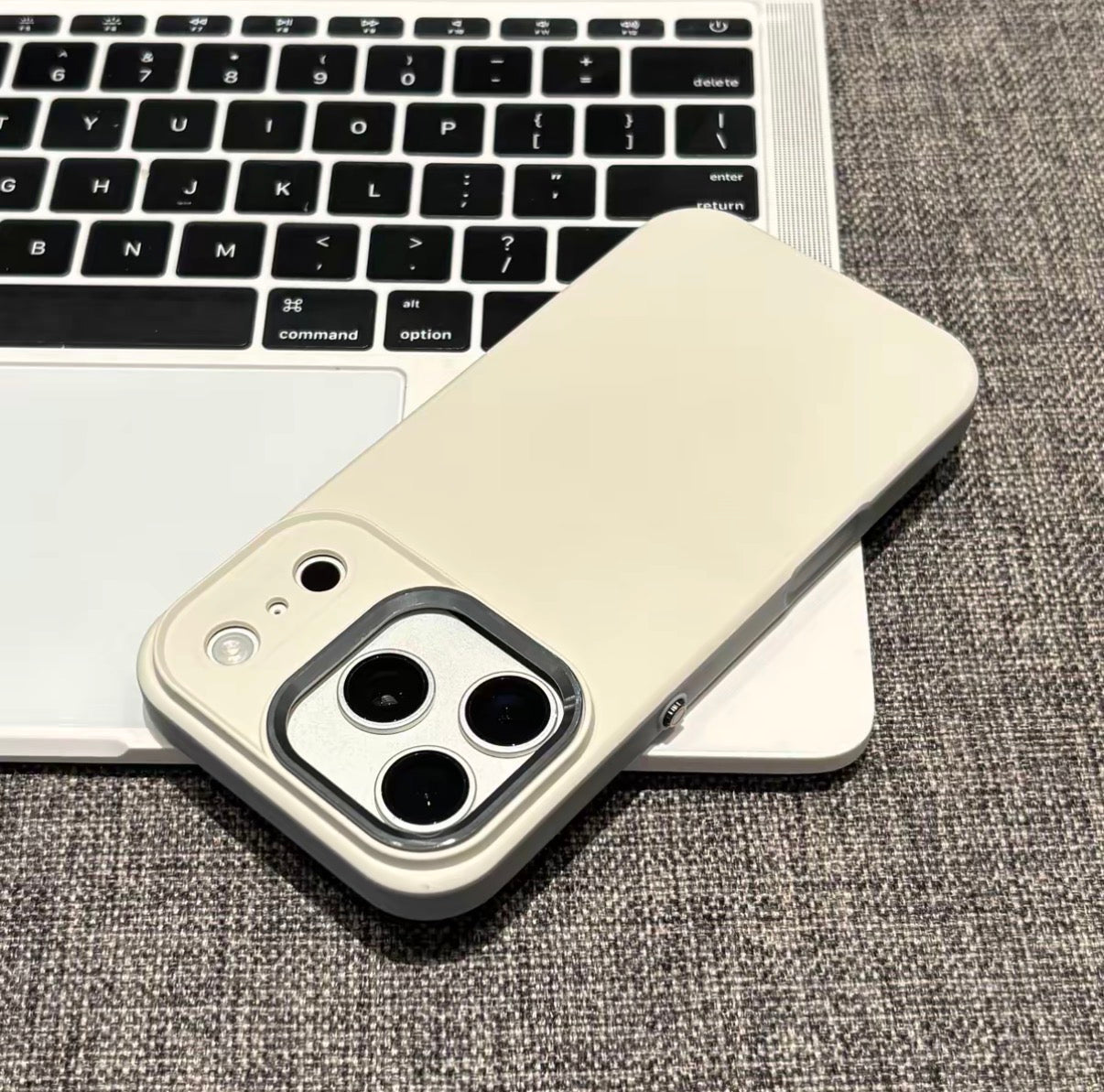 Polka Dot Non-Slip Magnetic iPhone Case